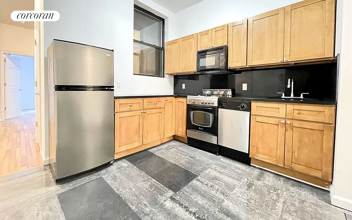 Real estate property located at 100 67th #4SE, New York, New York City, NY