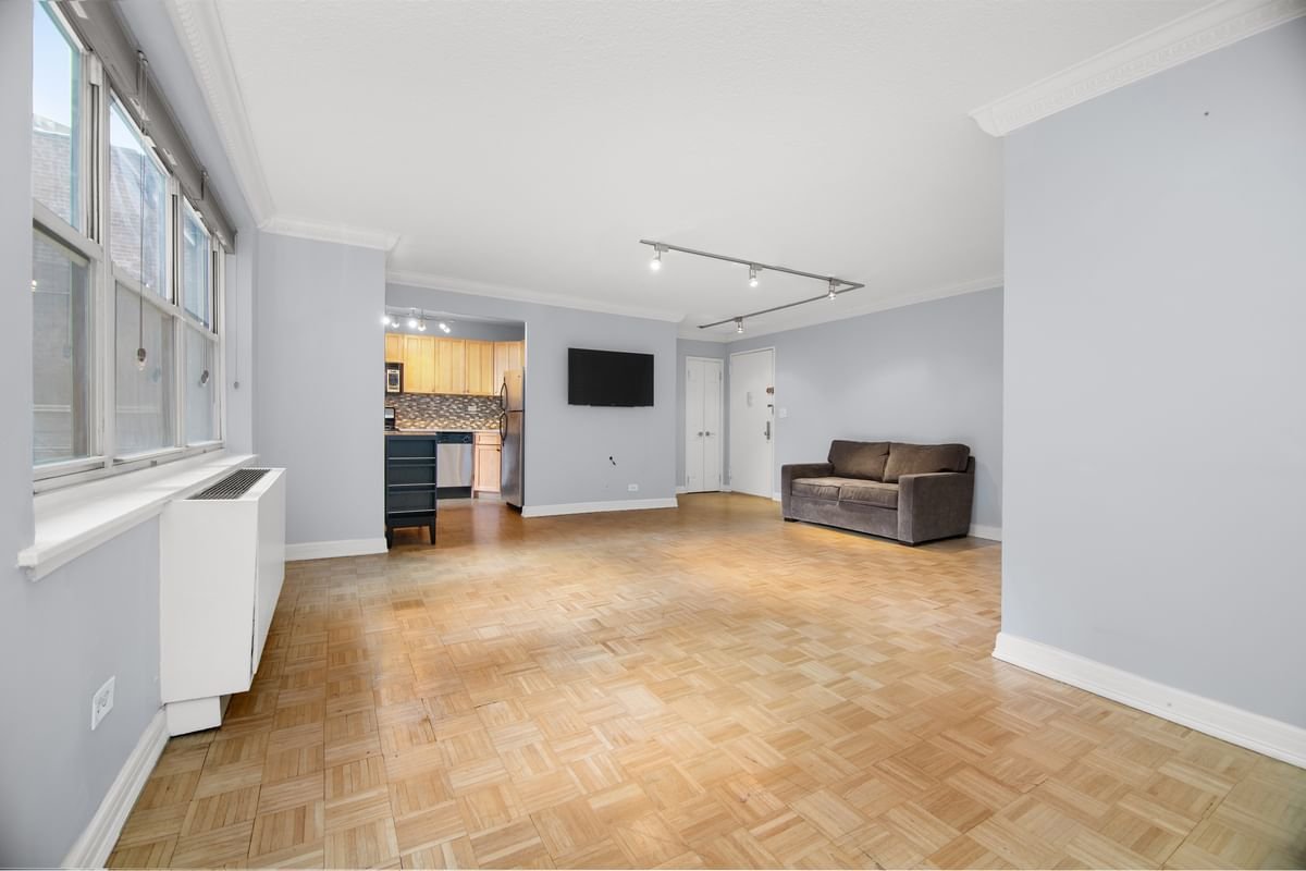 Real estate property located at 200 24TH #201, NewYork, KIPS, New York City, NY