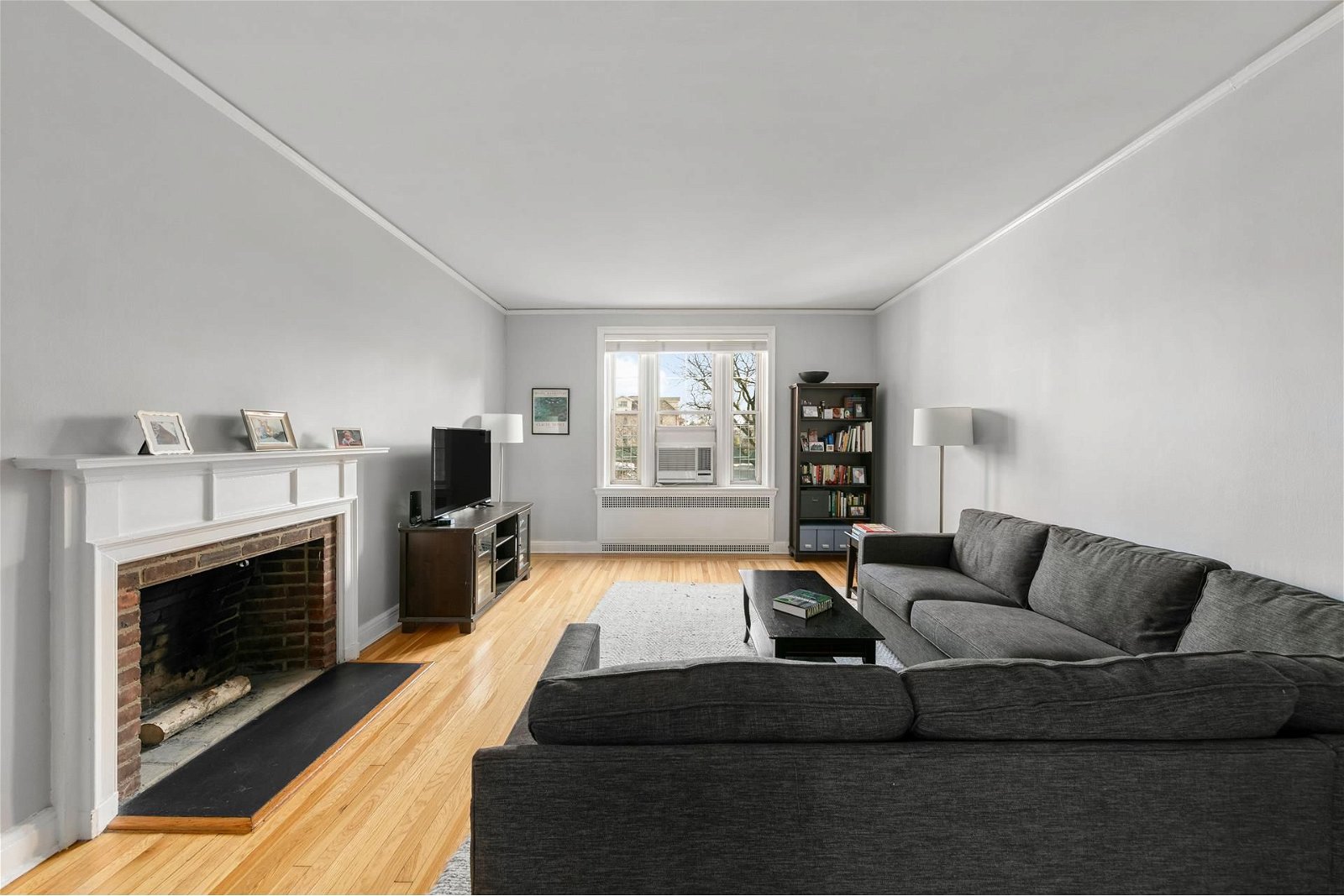 Real estate property located at 68-10 108th #2E, Queens, New York City, NY