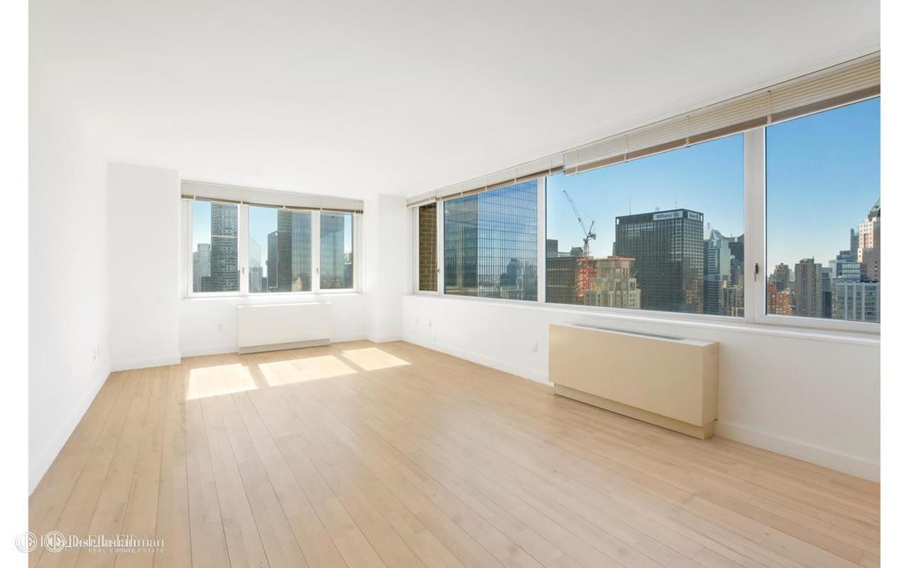 Real estate property located at 322 57TH #55S1, NewYork, Hells Kitchen, New York City, NY