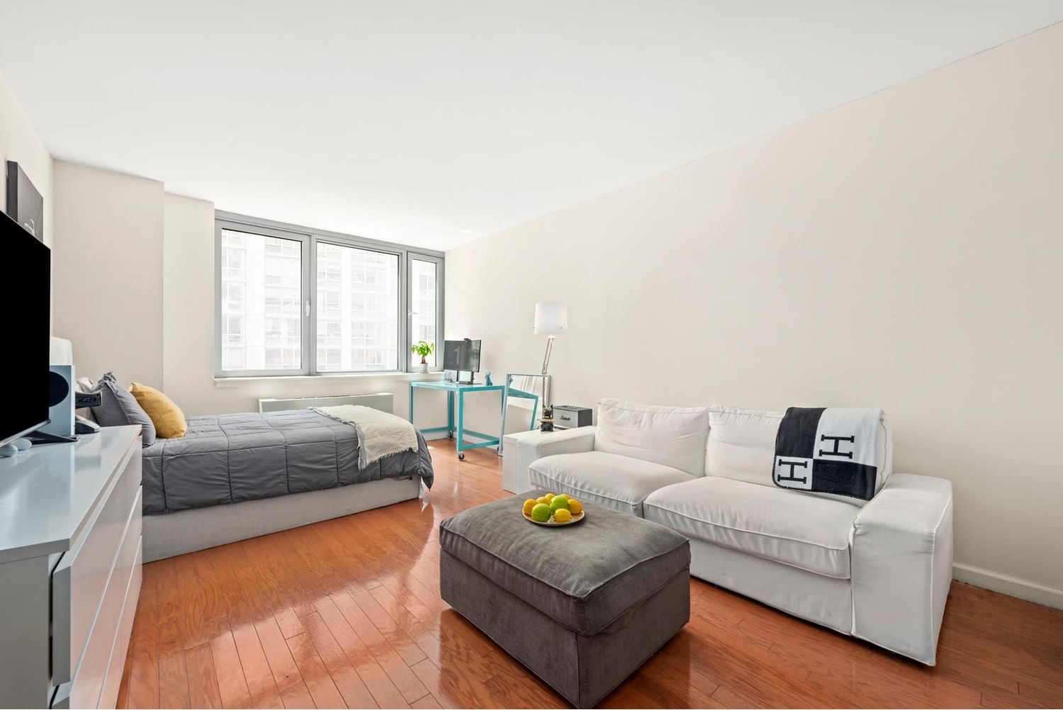 Real estate property located at 425 Main #4L, New York, New York City, NY