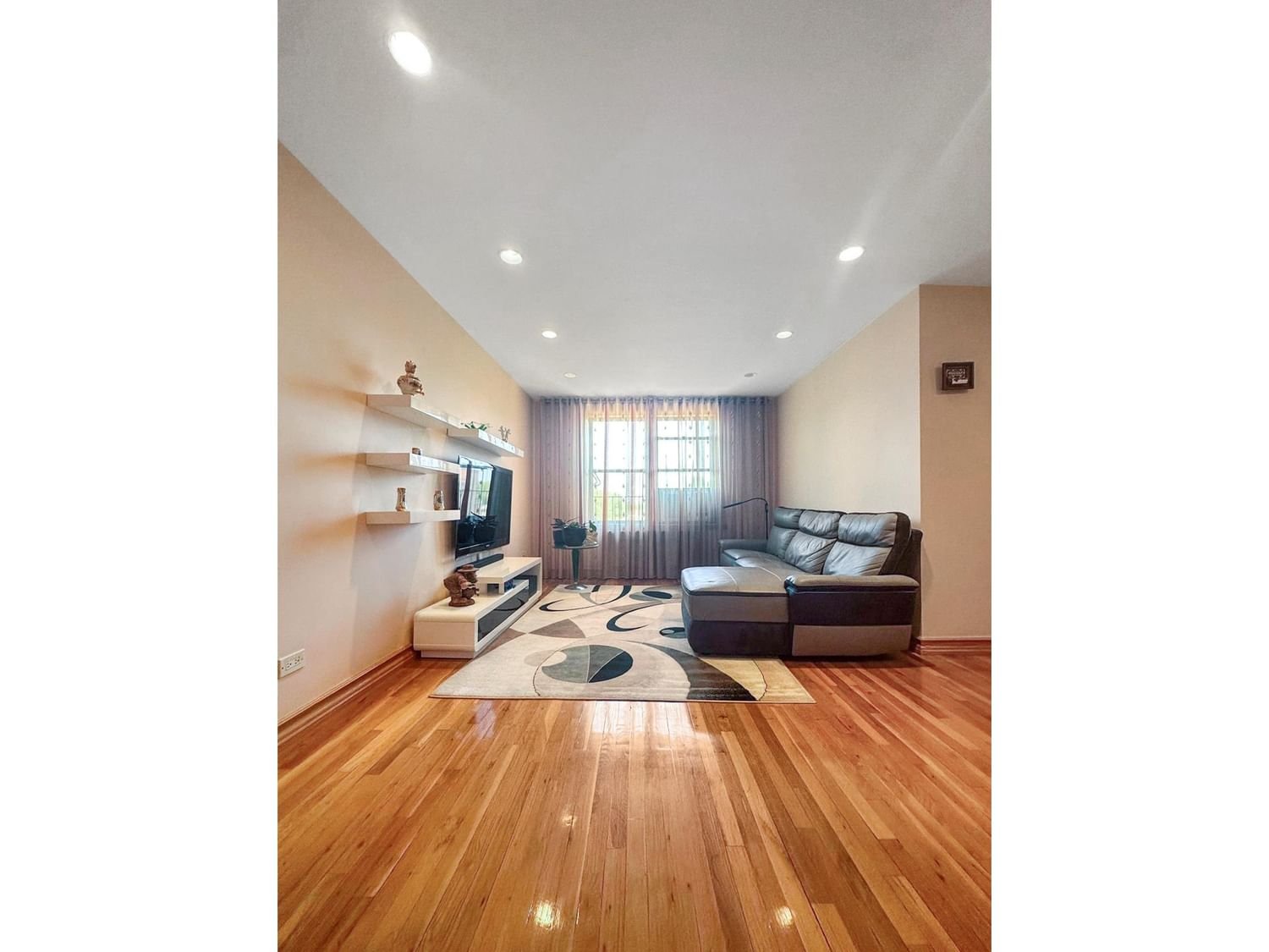 Real estate property located at 2717 28TH #4J, Kings, New York City, NY