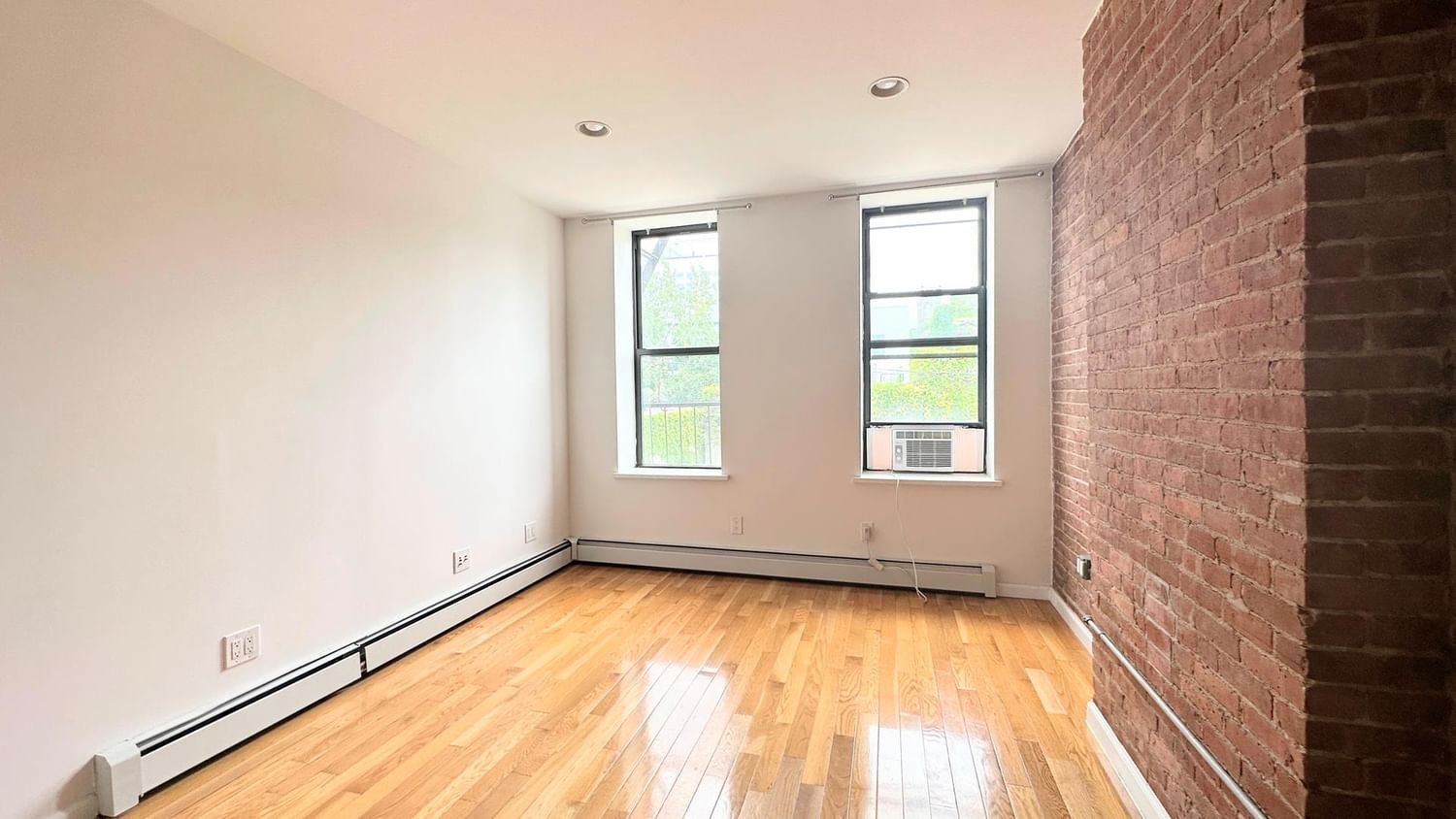 Real estate property located at 10-26 47th #4, Queens, New York City, NY