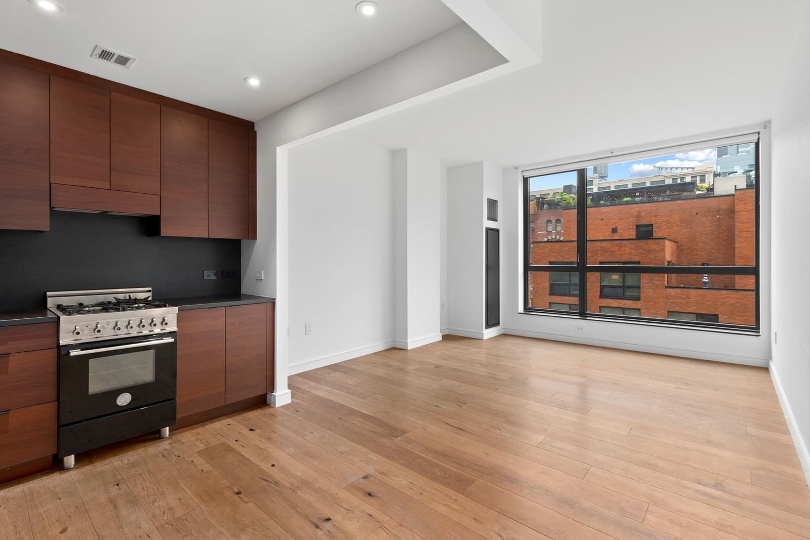 Real estate property located at 540 28TH #5G, NewYork, Chelsea, New York City, NY