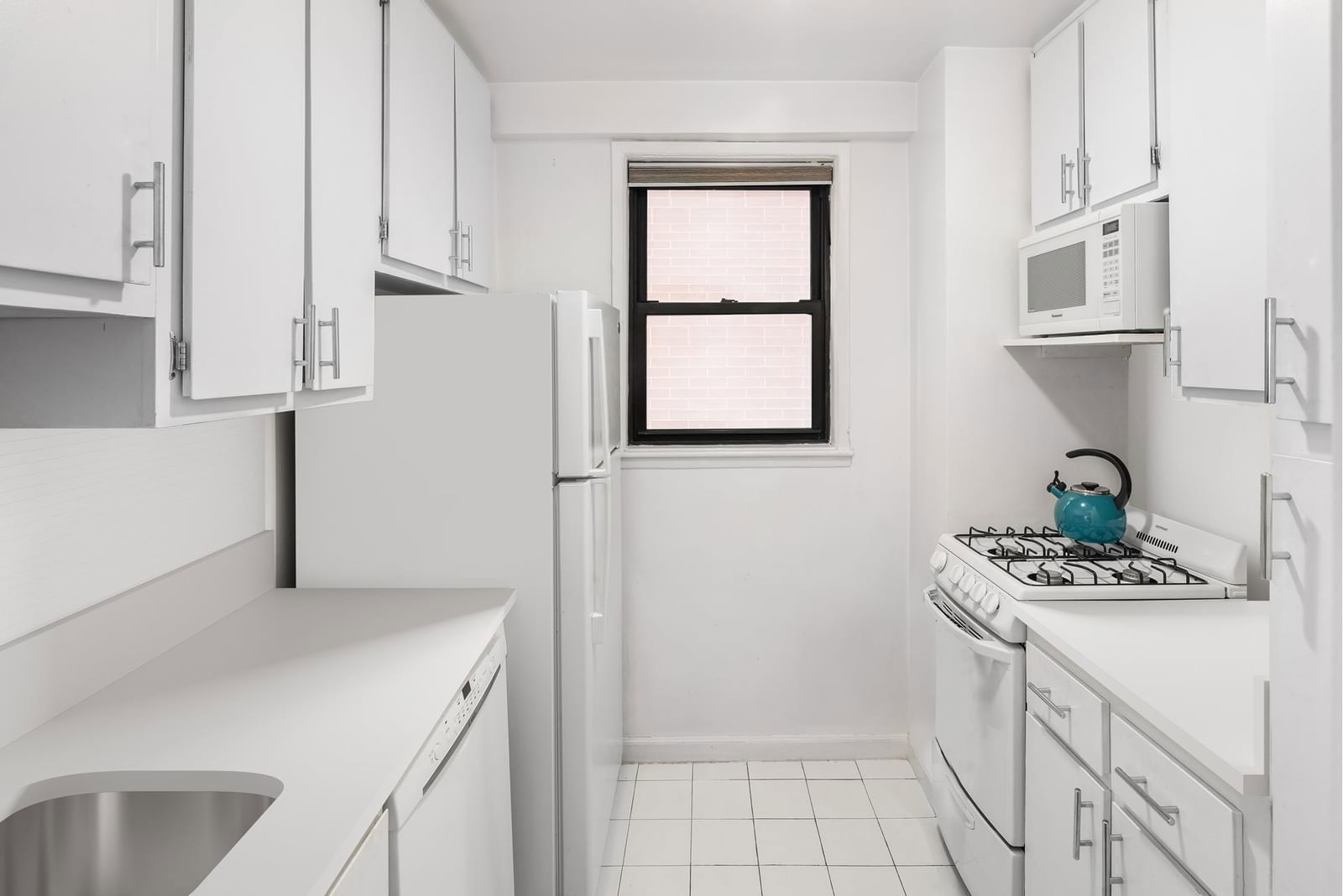 Real estate property located at 330 3RD #2J, NewYork, New York City, NY