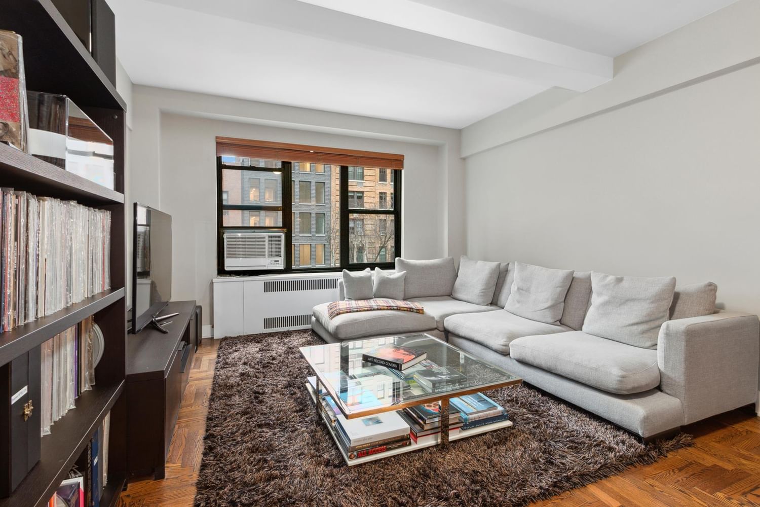 Real estate property located at 330 79TH #4B, NewYork, Lenox Hill, New York City, NY