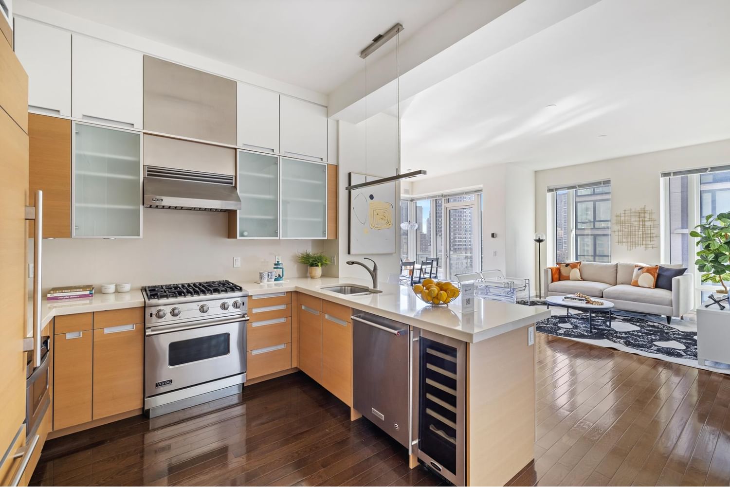 Real estate property located at 303 77TH #16B, NewYork, Lenox Hill, New York City, NY