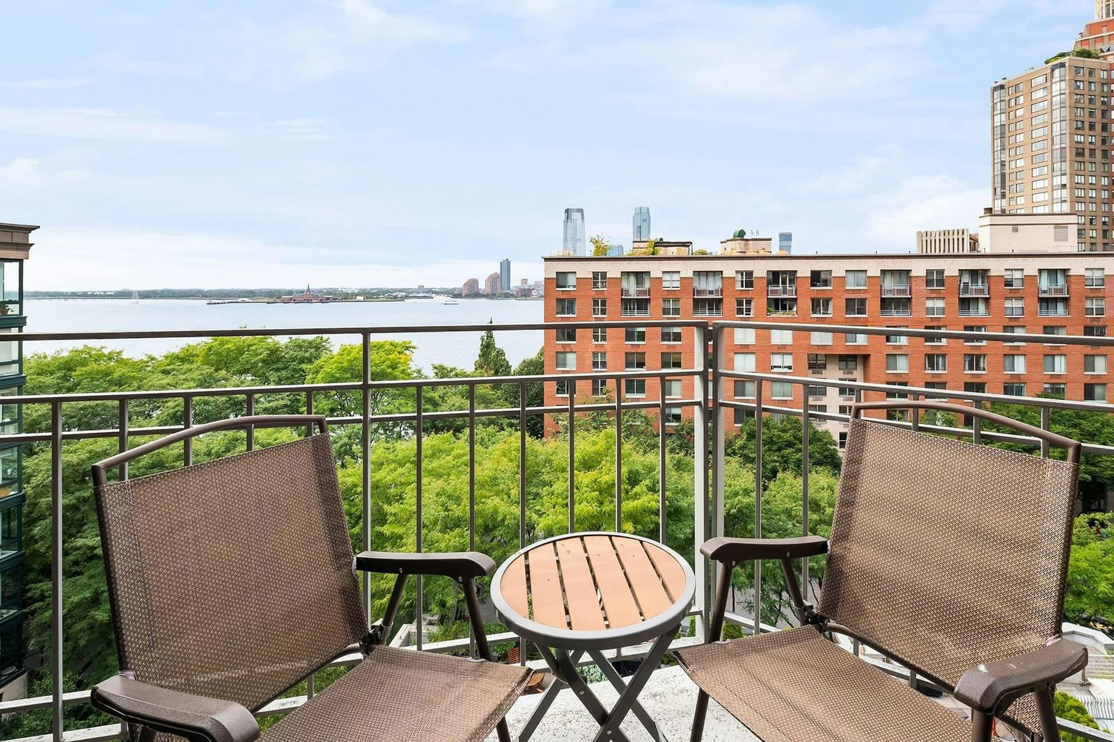 Real estate property located at 2 END #9K, NewYork, Battery Park City, New York City, NY