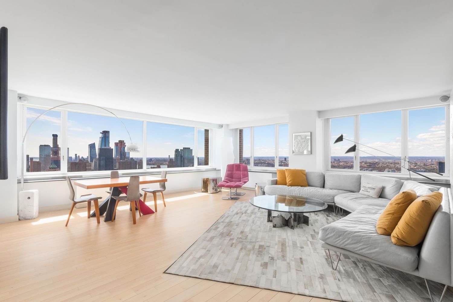 Real estate property located at 322 57TH #55U, NewYork, Hells Kitchen, New York City, NY