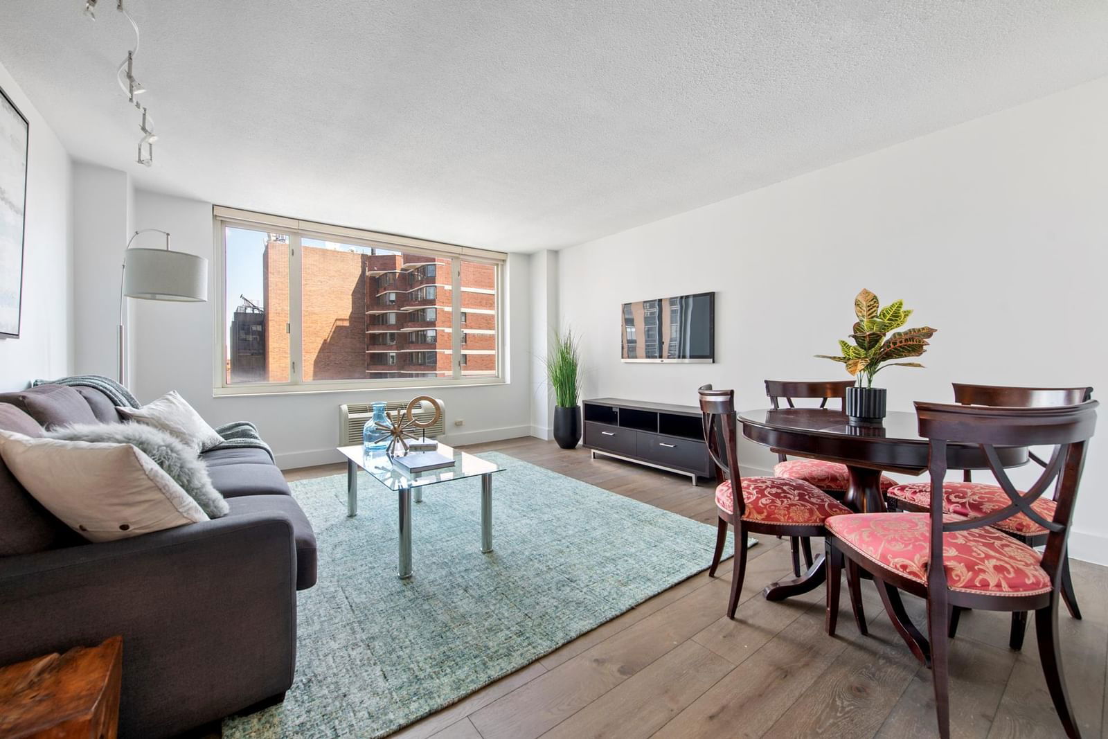 Real estate property located at 130 67TH #25H, NewYork, Lincoln Square, New York City, NY