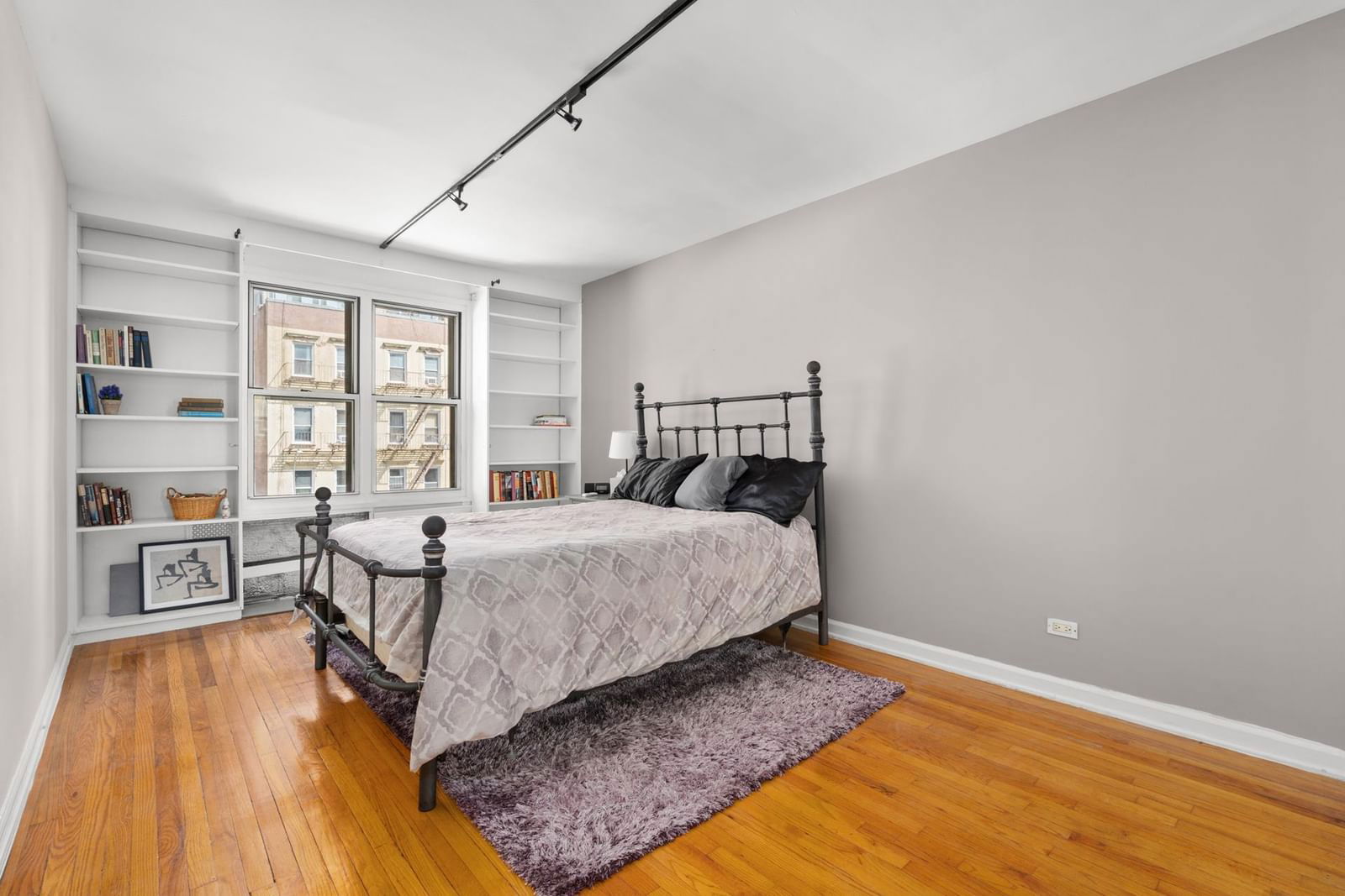 Real estate property located at 400 58TH #4G, NewYork, Hells Kitchen, New York City, NY