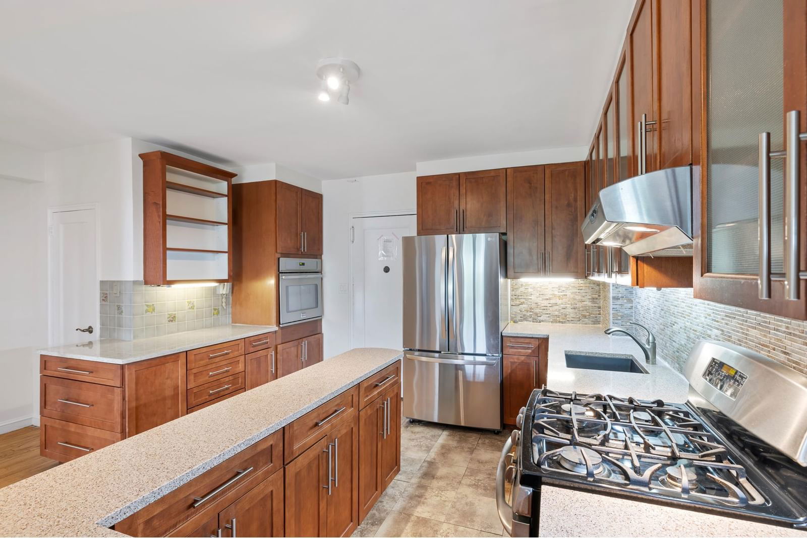 Real estate property located at 300 53RD #3D, NewYork, Hells Kitchen, New York City, NY