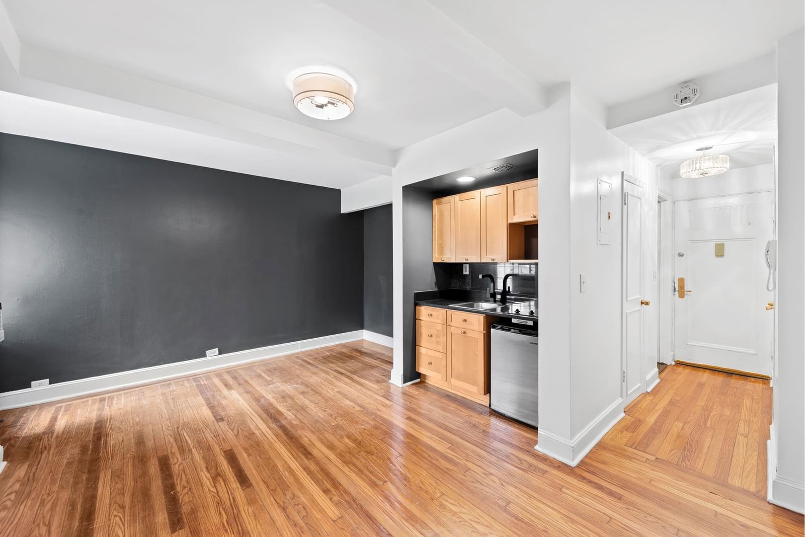 Real estate property located at 25 TUDOR CITY #1009, NewYork, Murray Hill, New York City, NY