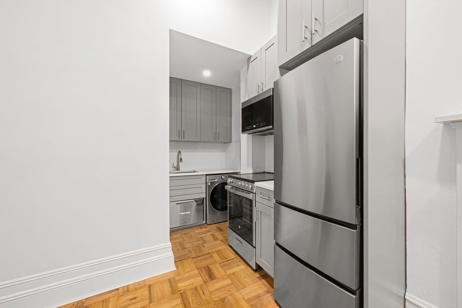 Real estate property located at 62 87TH #1F, NewYork, Upper West Side, New York City, NY