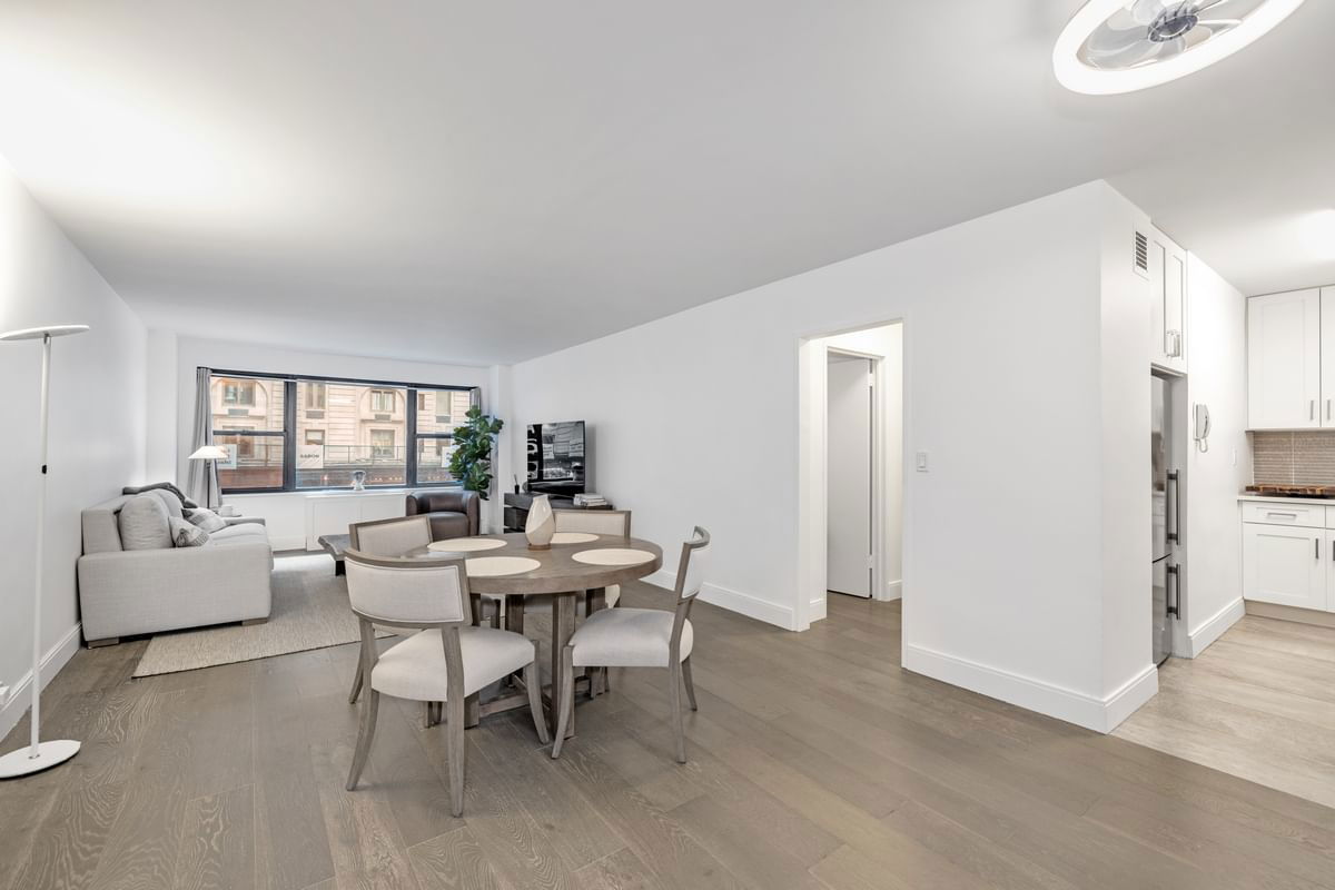 Real estate property located at 77 55TH #2H, NewYork, Midtown, New York City, NY
