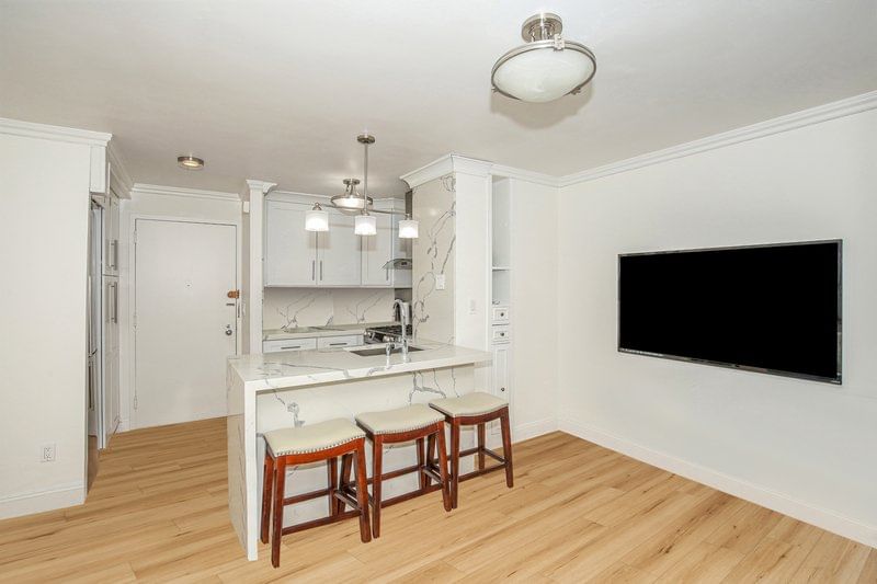 Real estate property located at 330 38TH #19I, NewYork, Murray Hill, New York City, NY