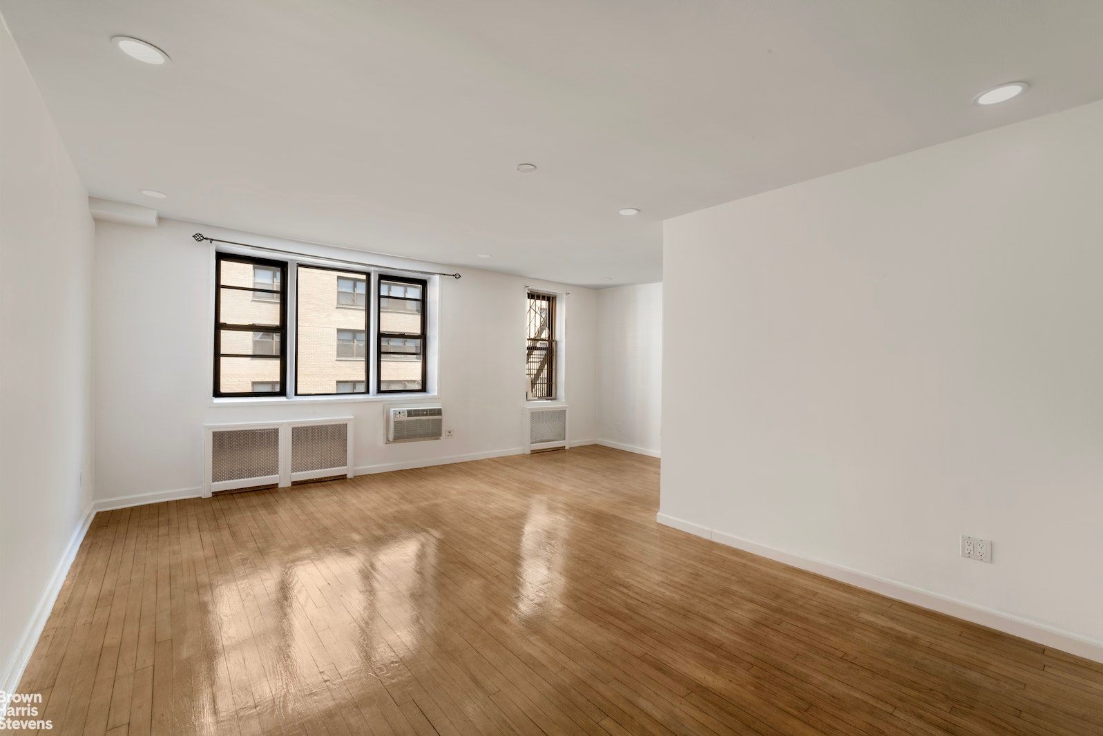 Real estate property located at 200 28th #4E, New York, New York City, NY