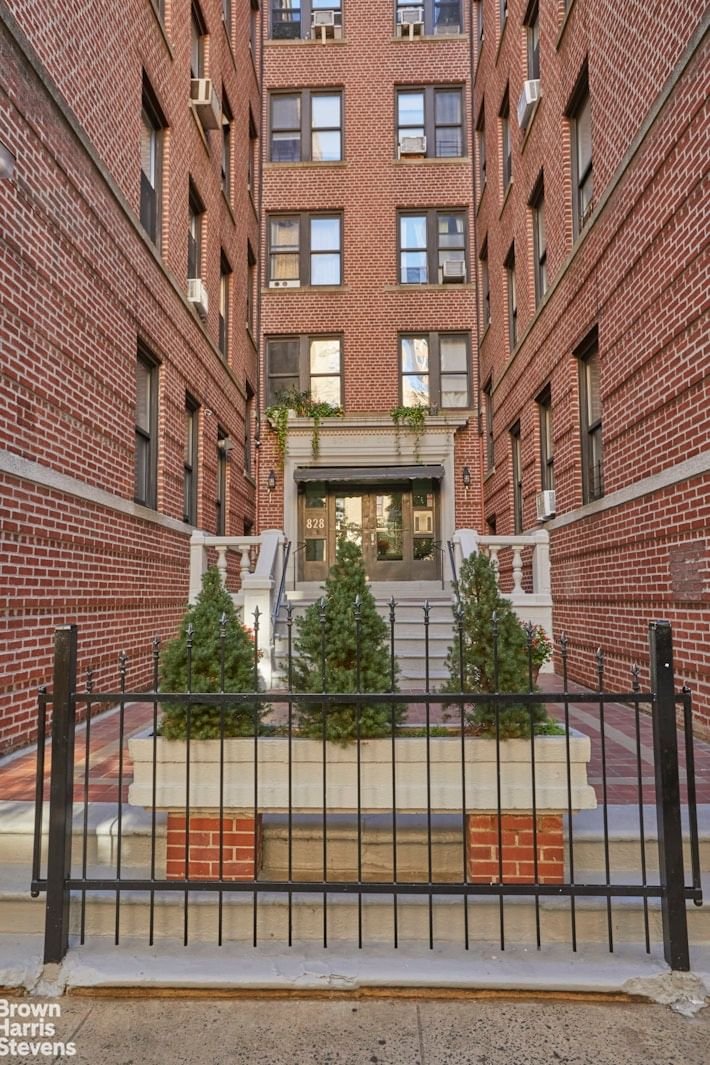 Real estate property located at 828 GERARD #1E, Bronx, New York City, NY
