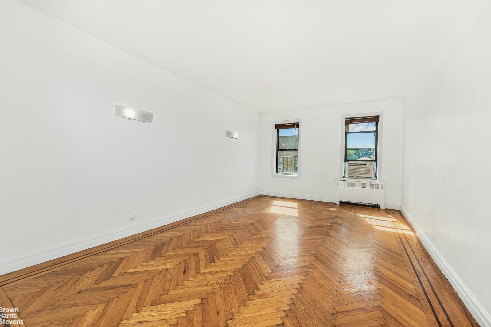 Real estate property located at 687 204TH #6E, NewYork, Inwood, New York City, NY