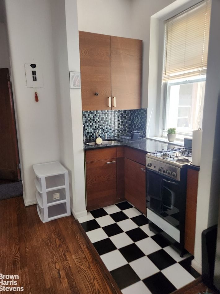 Real estate property located at 212 13TH #2C, NewYork, East Village, New York City, NY