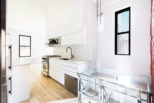 Real estate property located at 32 JONES #2D, NewYork, West Village, New York City, NY