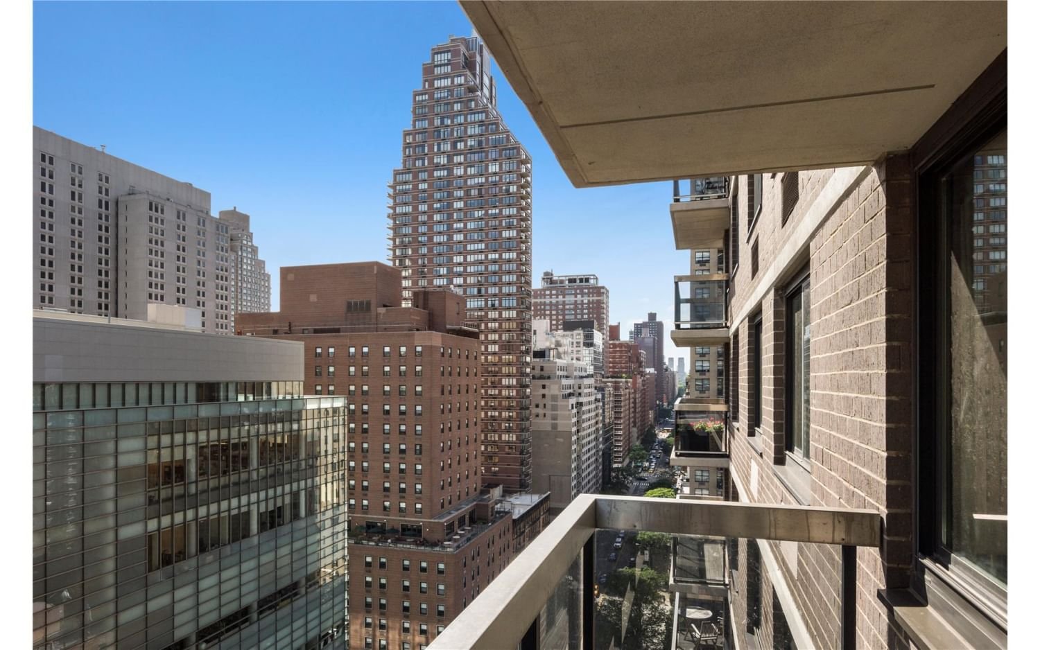 Real estate property located at 515 72ND #17F, NewYork, Lenox Hill, New York City, NY
