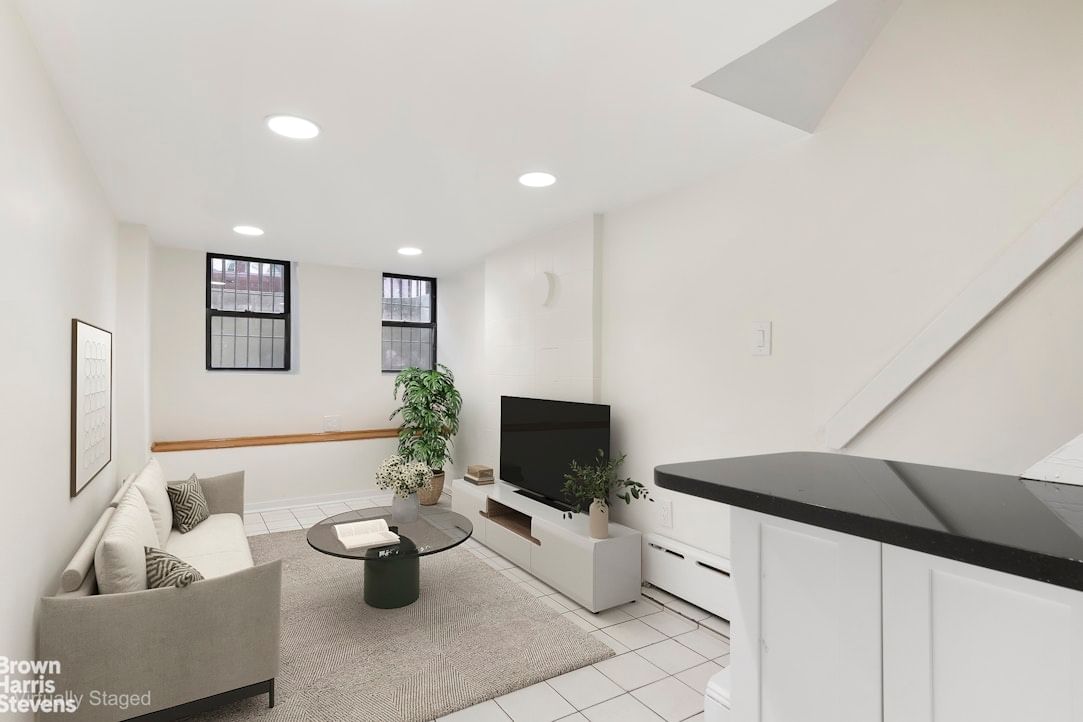 Real estate property located at 394 15TH #1RF, Kings, South Slope, New York City, NY