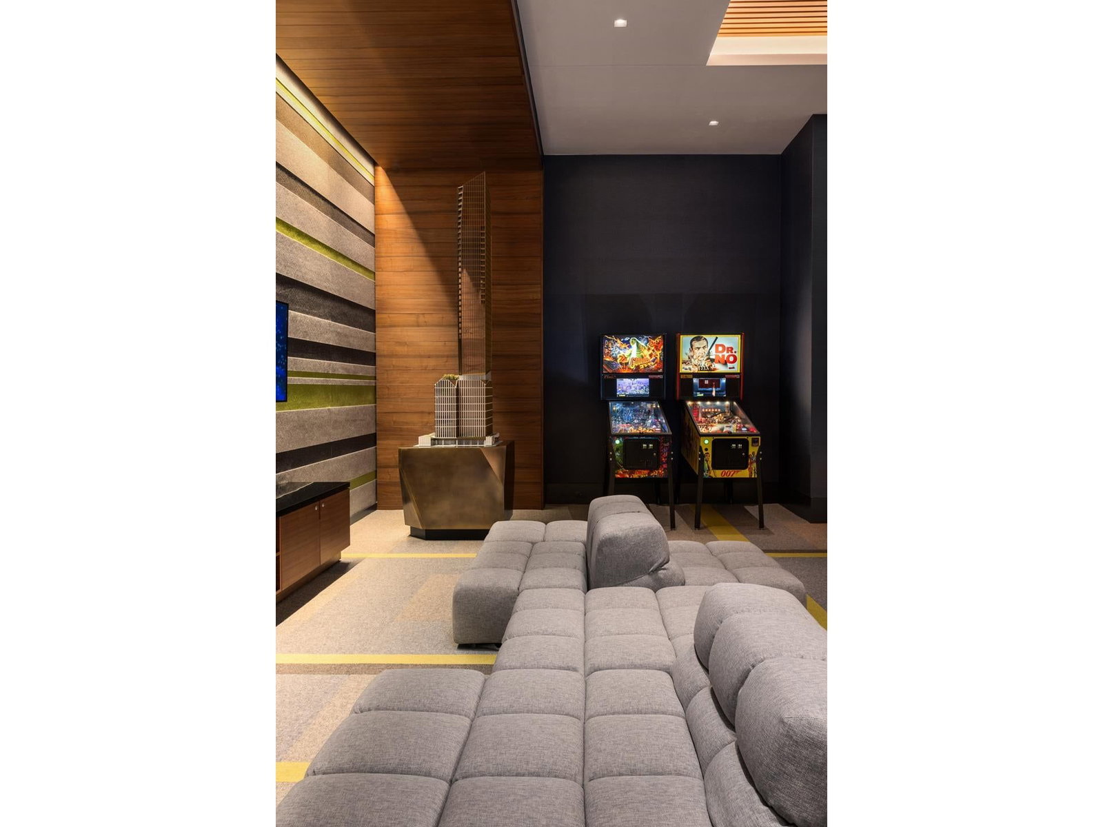 Real estate property located at 50 66TH #51E, New York, Lincoln Square, New York City, NY, US