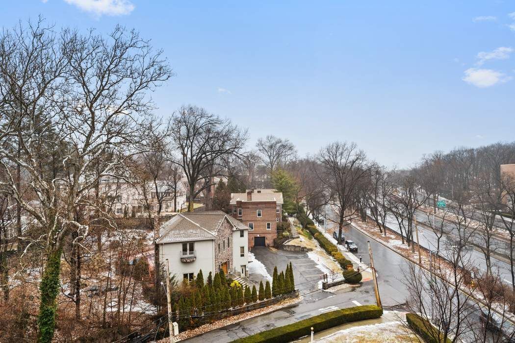 Real estate property located at 4901 Henry Hudson #7D, Bronx, Riverdale, New York City, NY, US