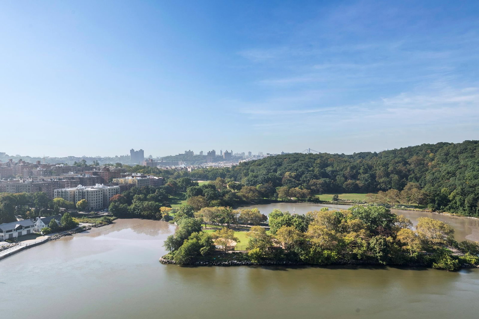 Real estate property located at 2400 JOHNSON #10C, Bronx, Spuyten Duyvil, New York City, NY, US