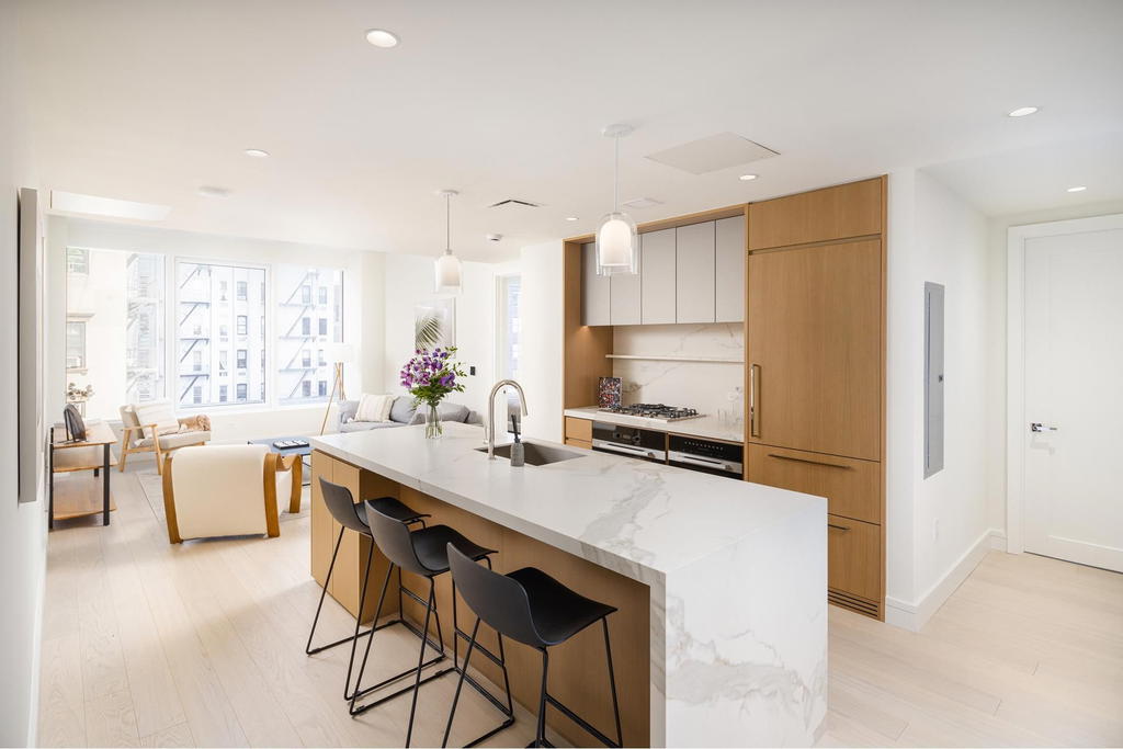 Real estate property located at 200 20TH #5D, New York, Gramercy Park, New York City, NY, US