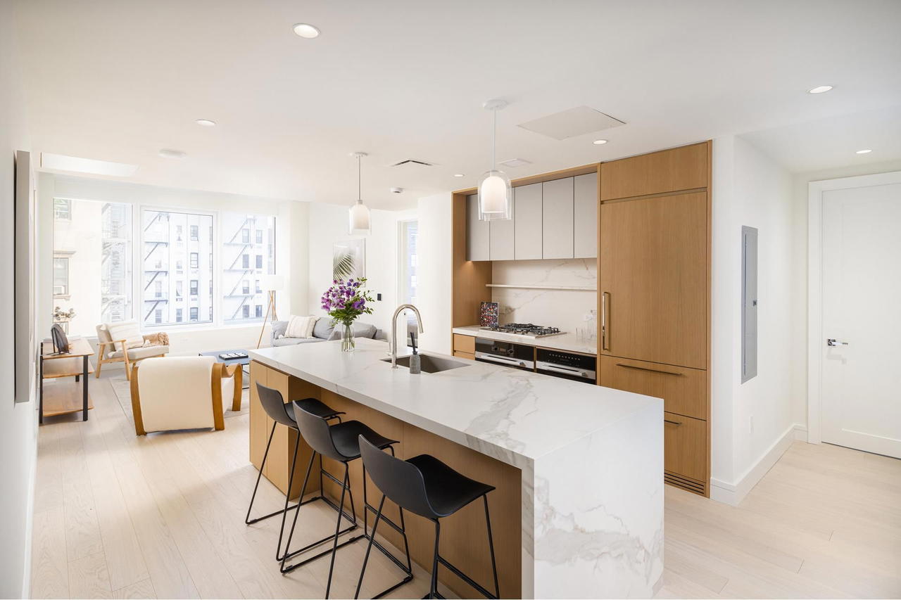 Real estate property located at 200 20TH #5D, New York, Gramercy Park, New York City, NY, US