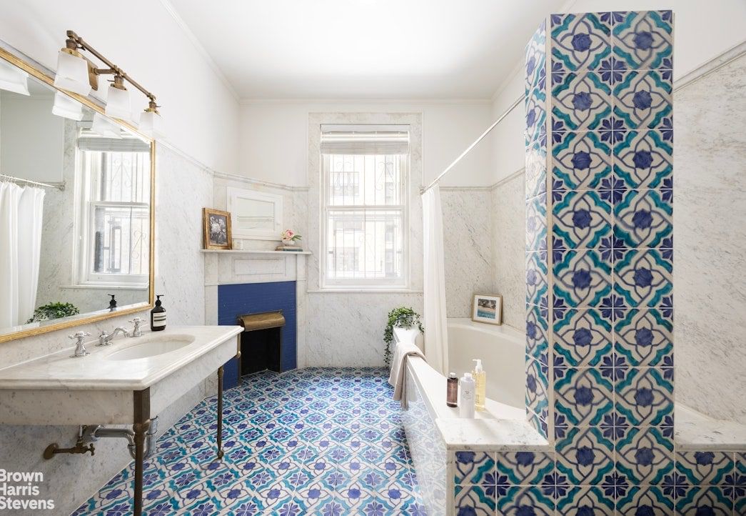 Real estate property located at 57 74TH, New York, Lenox Hill, New York City, NY, US