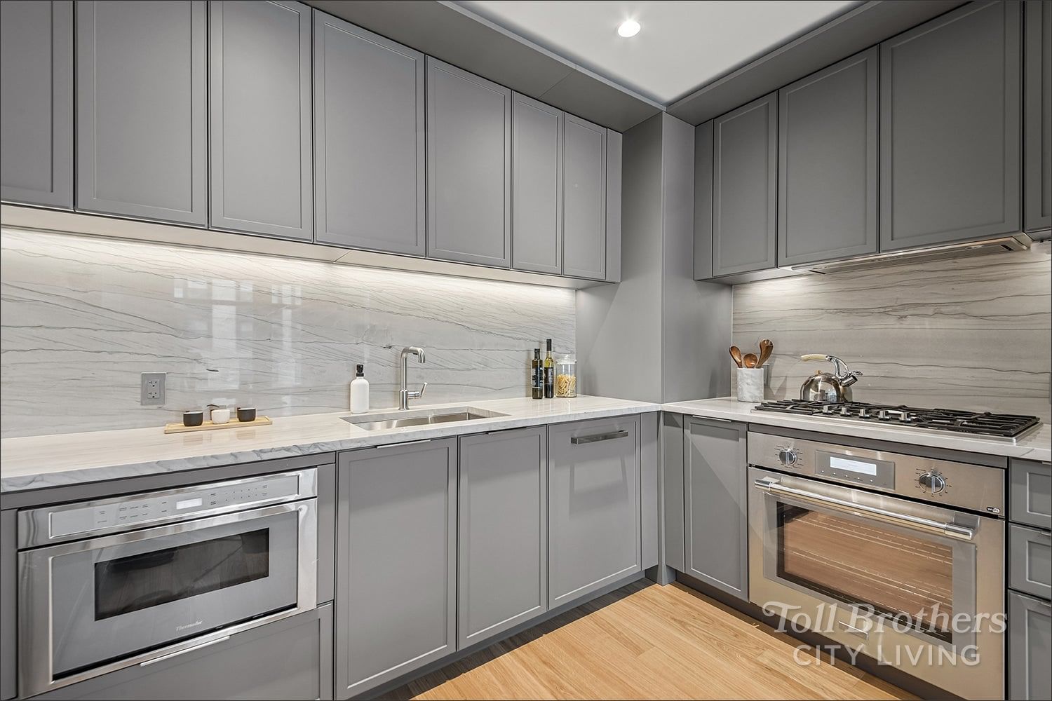Real estate property located at 218 103rd #11E, New York, Manhattan Valley, New York City, NY, US