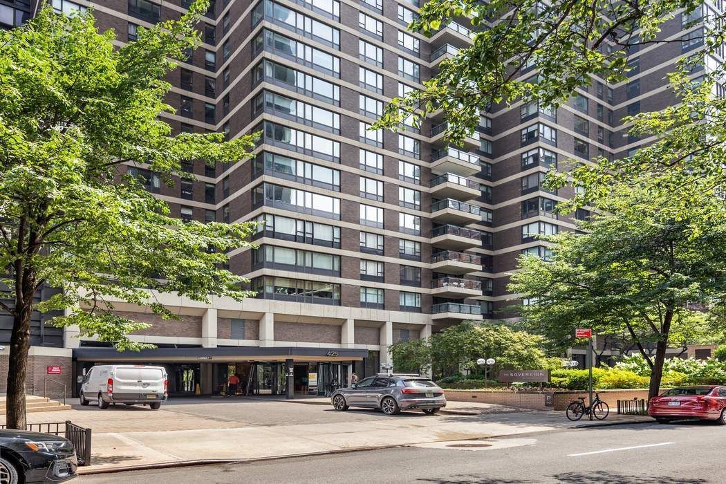 Real estate property located at 425 58th #20E, New York, Sutton Place, New York City, NY, US