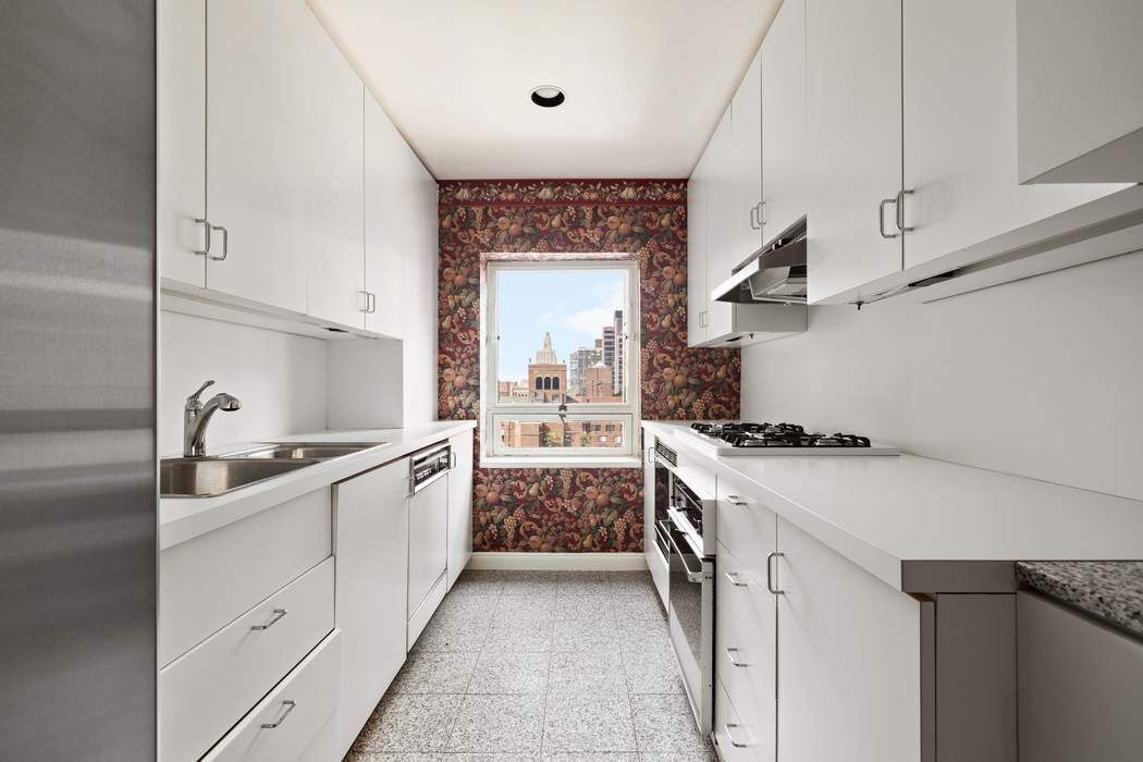 Real estate property located at 425 58th #20E, New York, Sutton Place, New York City, NY, US