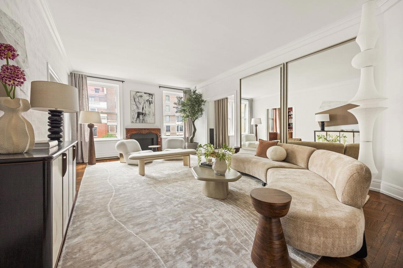 Real estate property located at 565 PARK #4W, New York, Lenox Hill, New York City, NY, US