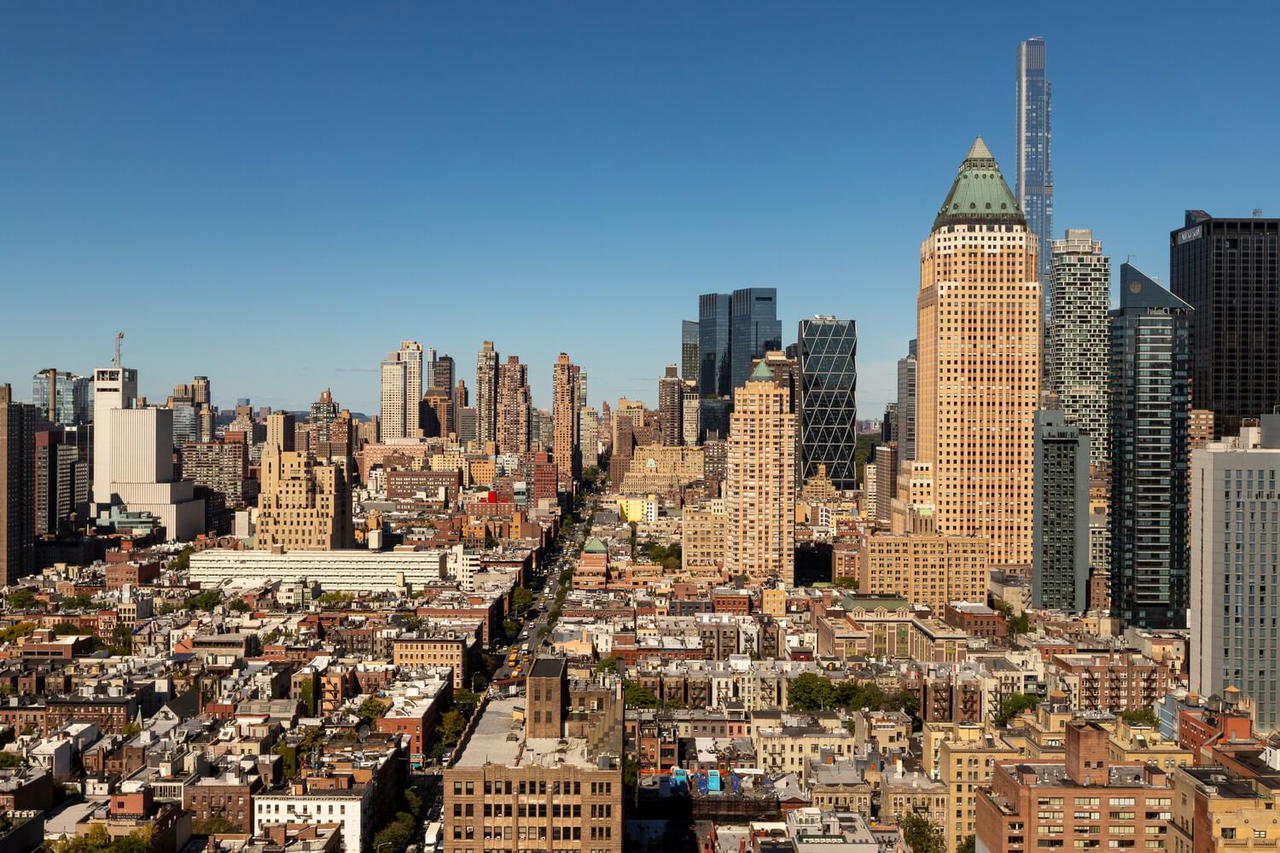 Real estate property located at 350 42ND #34B, New York, Hell's Kitchen, New York City, NY, US