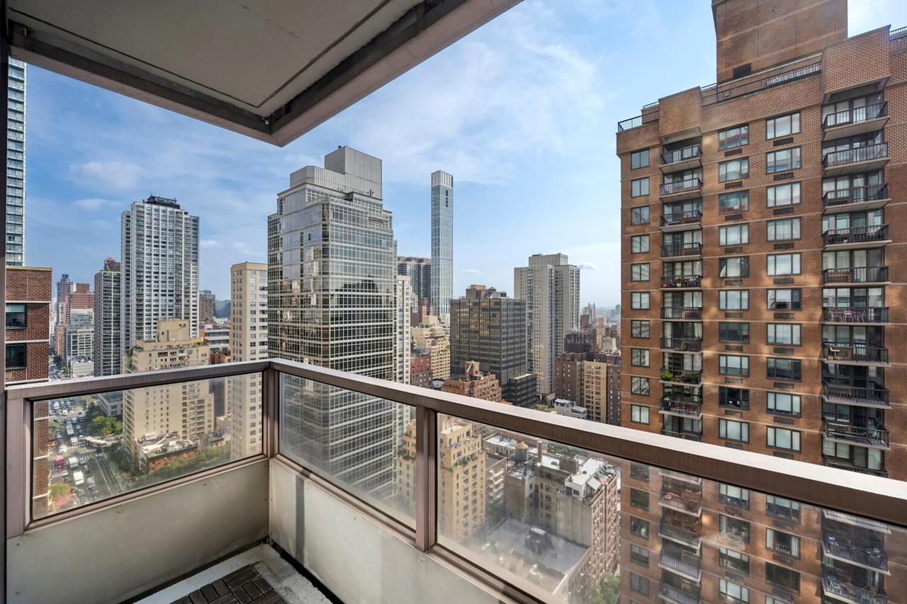Real estate property located at 250 54TH #28C, New York, Sutton Place, New York City, NY, US