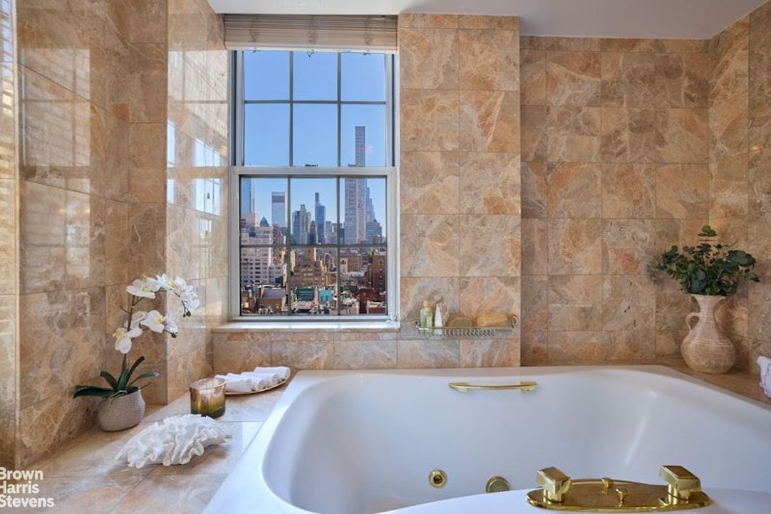 Real estate property located at 28 70TH #11/12, New York, Lenox Hill, New York City, NY, US