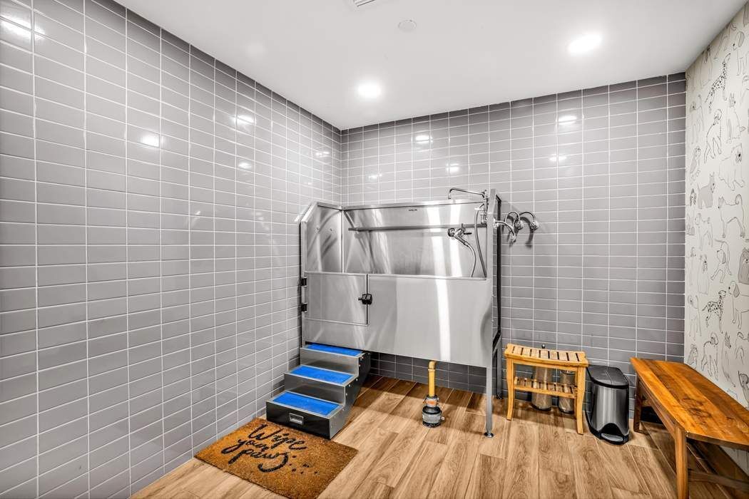 Real estate property located at 212 95th #17B, New York, Upper West Side, New York City, NY, US