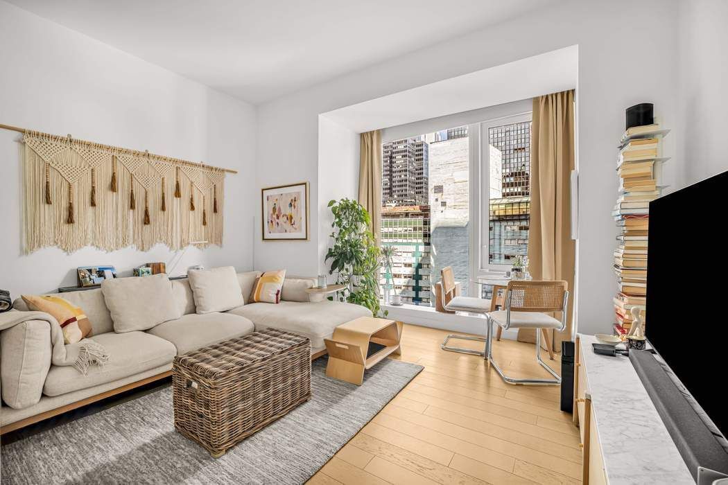 Real estate property located at 138 50th #17B, New York, Midtown East, New York City, NY, US