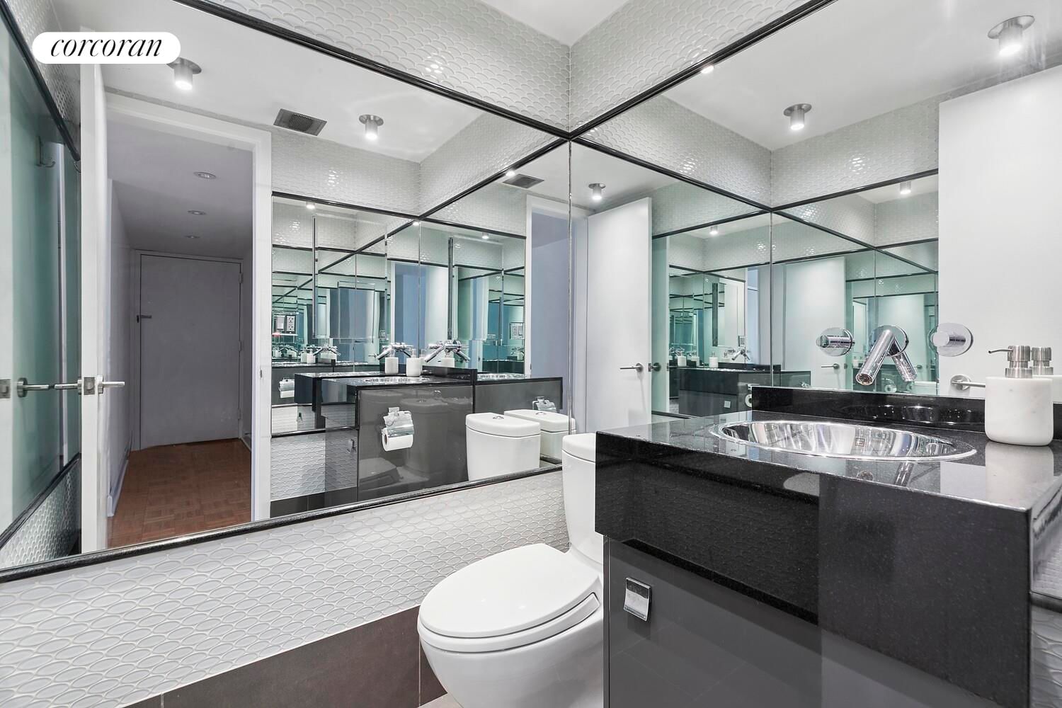 Real estate property located at 250 40TH #17F, New York, Murray Hill, New York City, NY, US