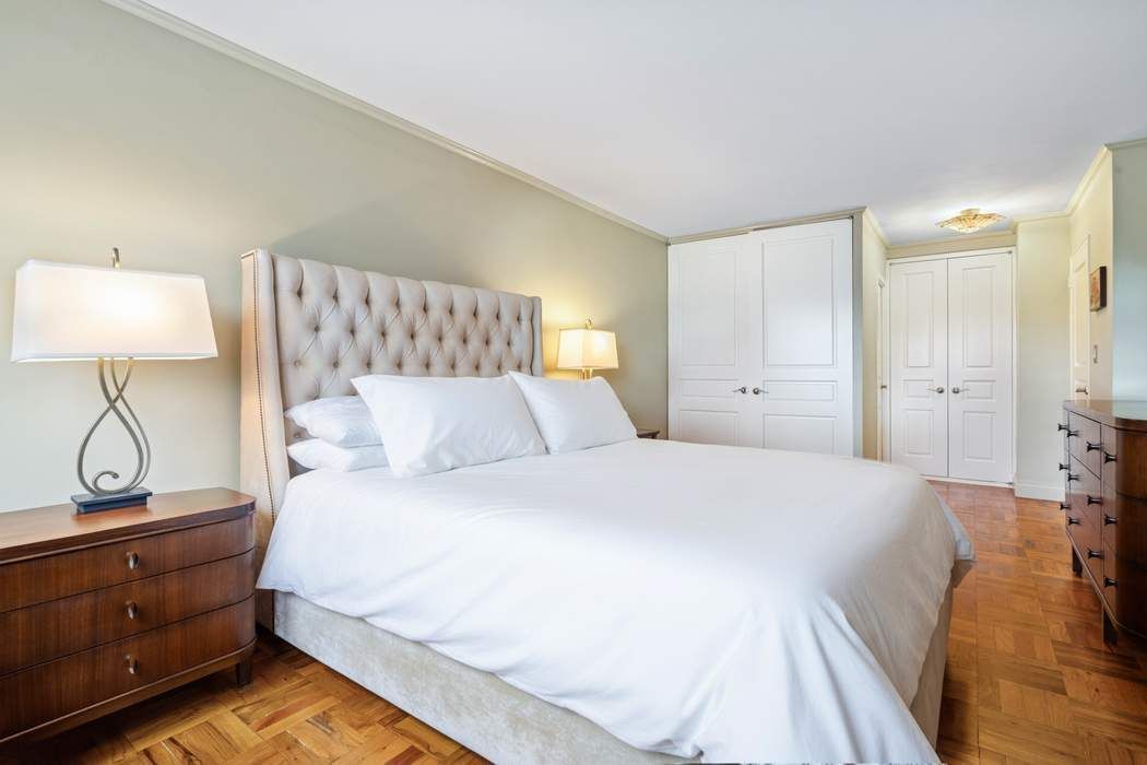 Real estate property located at 301 75th #19B, New York, Lenox Hill, New York City, NY, US