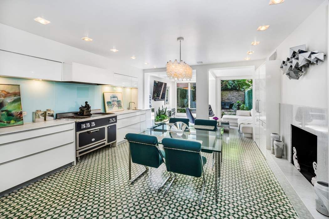 Real estate property located at 138 82nd, New York, Upper West Side, New York City, NY, US