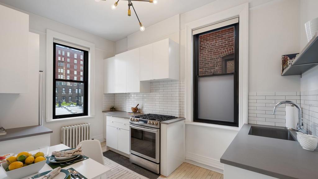 Real estate property located at 231 21ST #5C, New York, Chelsea, New York City, NY, US