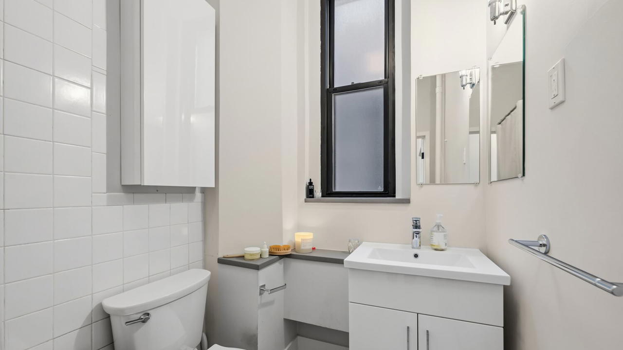 Real estate property located at 231 21ST #5C, New York, Chelsea, New York City, NY, US
