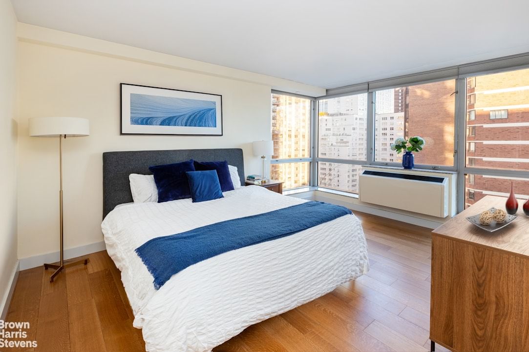 Real estate property located at 1965 BROADWAY #14H, New York, Lincoln Square, New York City, NY, US