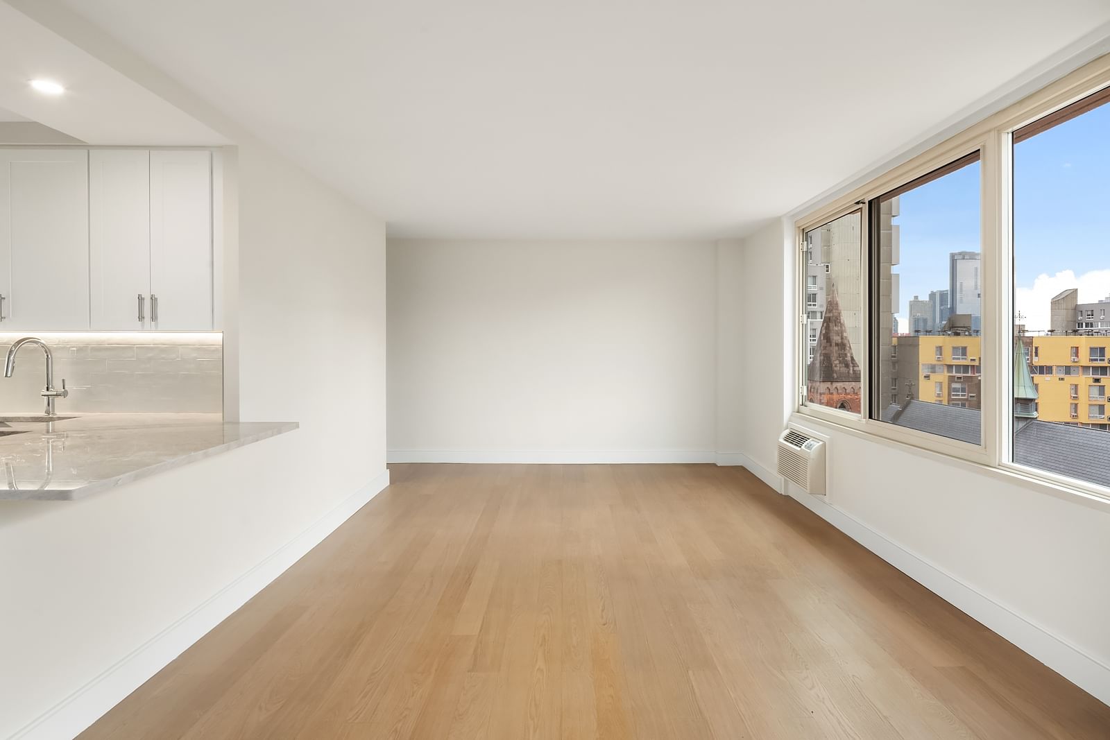 Real estate property located at 555 Main #806, New York, Roosevelt Island, New York City, NY, US