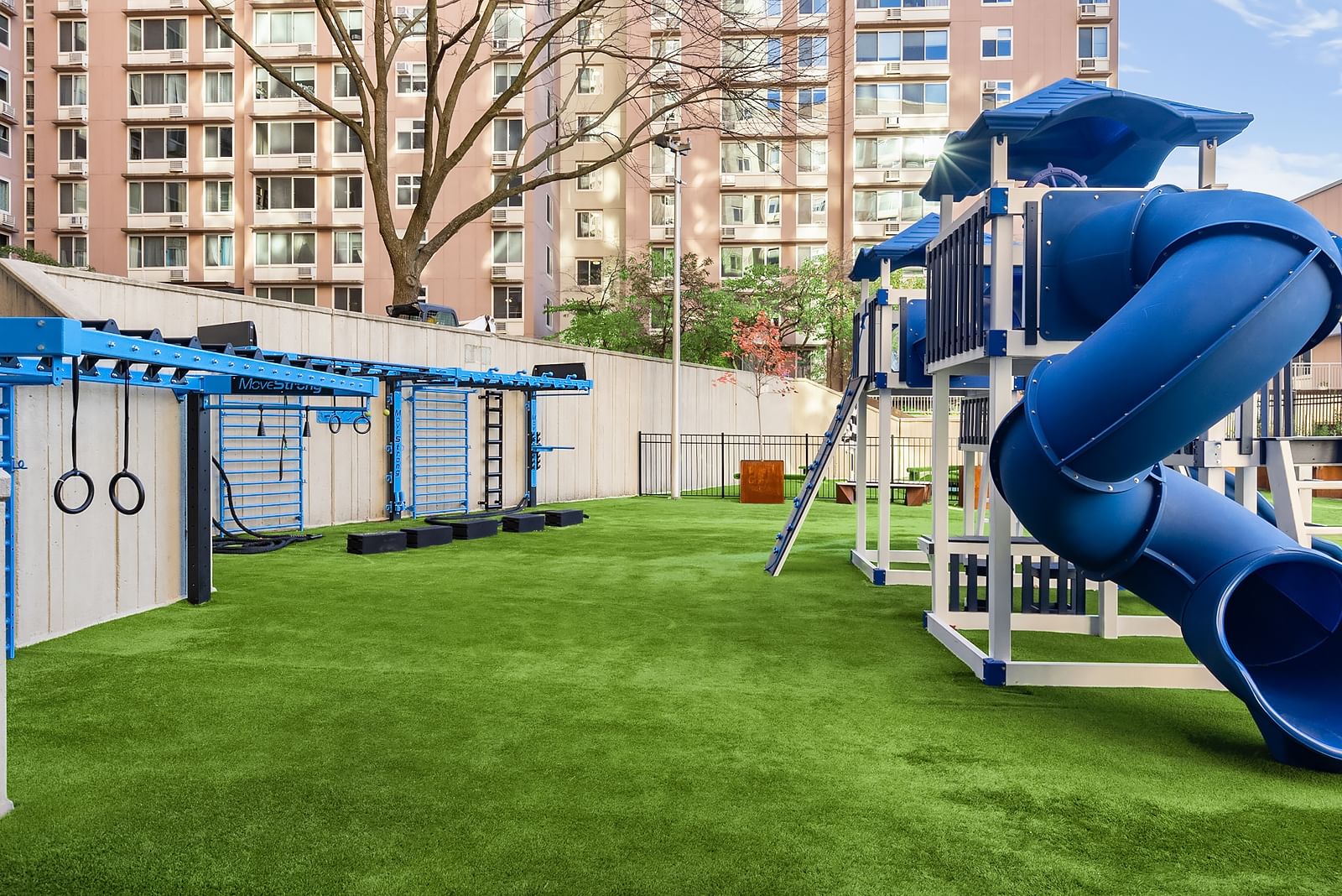 Real estate property located at 555 Main #806, New York, Roosevelt Island, New York City, NY, US